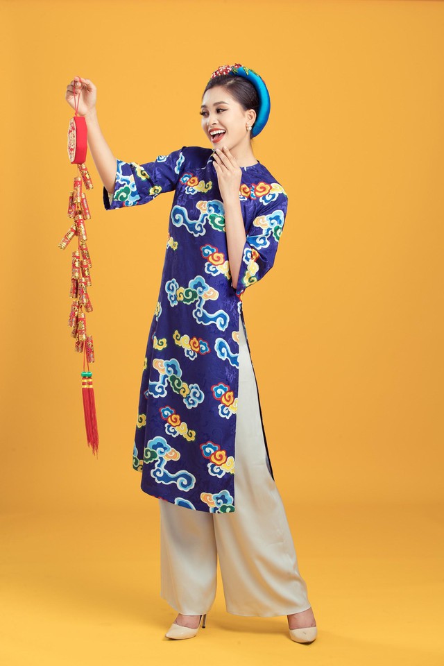 Học Tiểu Vy bí kíp “lấy lòng” mọi người dịp Tết bằng những mẫu áo dài cách tân cực xinh - Ảnh 4.