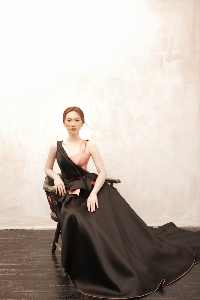 Sau “Chàng vợ của em”, Phương Anh Đào đầy xinh đẹp, cuốn hút trong BST từng xuất hiện trên Vogue của PHUONG MY - Ảnh 10.