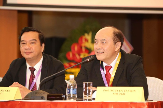 GS.TS Nguyễn T&agrave;i Sơn: C&aacute;c bạn trẻ đừng nghĩ rằng cứ mũi d&agrave;i, cằm nhọn l&agrave;&hellip; tuyệt phẩm - Ảnh 3.