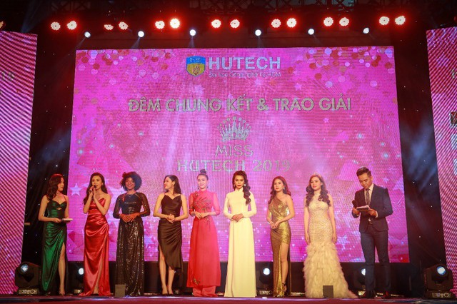 Á hậu Thúy An giản dị về trường dự Chung kết Miss HUTECH 2019 - Ảnh 2.