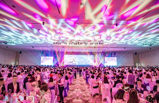 Nước hoa Charme tổ chức th&agrave;nh c&ocirc;ng sự kiện tri &acirc;n 2018 - Ảnh 4.