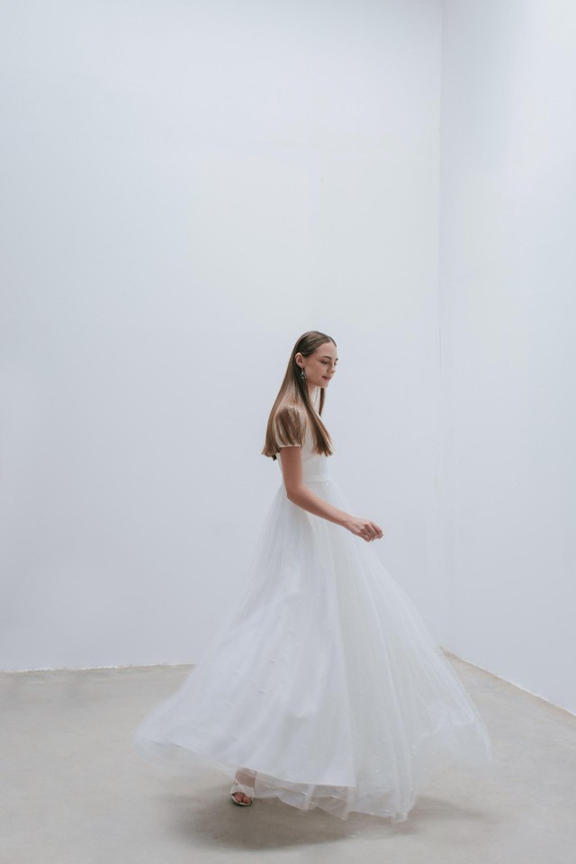 Xu hướng váy cưới 2019: Phong cách Minimalism – Giản đơn nhưng sang trọng và đầy tinh tế! - Ảnh 11.