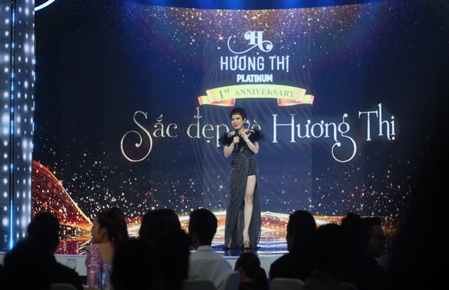 Đàm Vĩnh Hưng cùng Minh Tuyết tái hiện loạt hit trong đêm tiệc của Việt Hương - Ảnh 1.