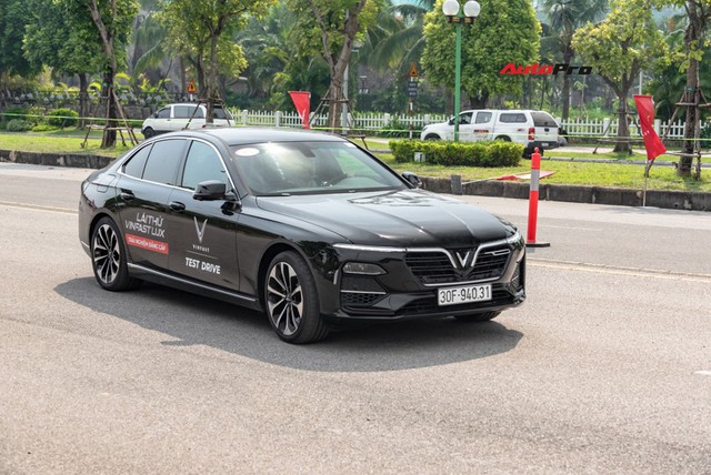 An toàn như xe sang - Tiêu chí sống còn của bộ đôi VinFast Lux - Ảnh 2. An toàn như xe sang - Tiêu chí sống còn của bộ đôi VinFast Lux - Ảnh 2.