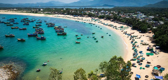 Khám phá vẻ đẹp của quần thể vừa được WTA vinh danh “Khu nghỉ dưỡng biển hàng đầu Việt Nam” - Ảnh 1.