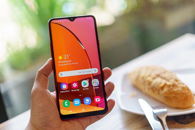 N&acirc;ng tầm cuộc sống thật dễ d&agrave;ng chỉ bằng c&aacute;ch đổi smartphone mới - Ảnh 1.