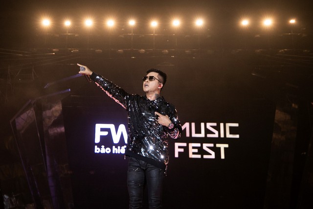 Sơn Tùng M-TP, Đen Vâu, Tóc Tiên, Hồ Ngọc Hà… mang đến quá nhiều màn trình diễn đỉnh cao tại FWD Music Fest - Ảnh 10.