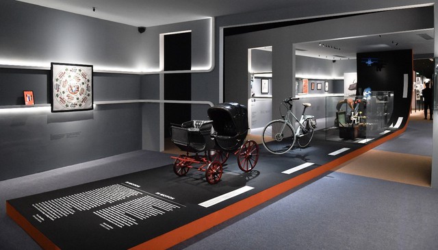 Check-in, chụp ảnh cực chất tại triển l&atilde;m xa xỉ Herm&egrave;s Heritage: In Motion - Ảnh 1.