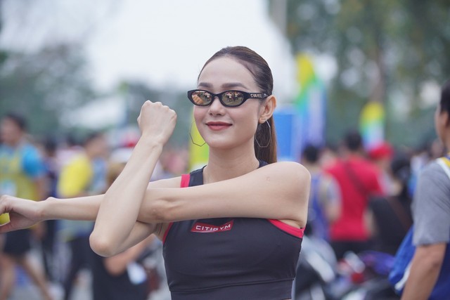 MC Nguyên Khang, Minh Hằng, Uni5, Han Sara… cùng “đua” trong tập 7 Revive Marathon xuyên Việt - Ảnh 1.