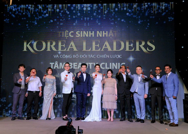 Nhã Phương rạng rỡ mừng sinh nhật viện thẩm mỹ Korea Leaders cùng đối tác chiến lược Tâm Beauty Clinic - Ảnh 4.