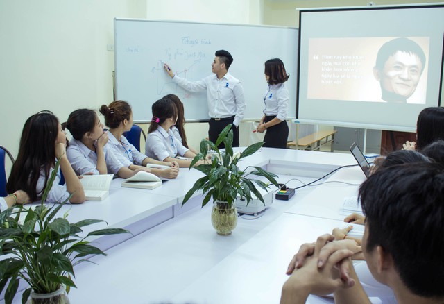 Vì sao các bạn trẻ lại lựa chọn trường Doanh nhân CEO Việt Nam? - Ảnh 2.
