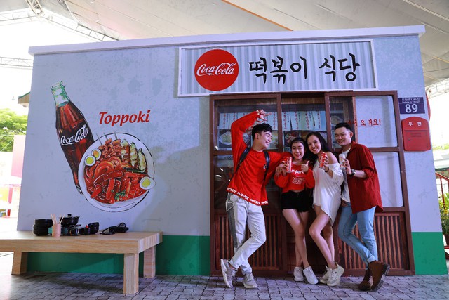 Mở rộng hoạt động tới tận thành phố Vinh, Coca-Cola biến Lễ hội Ẩm thực thành một xu hướng của giới trẻ cả nước - Ảnh 10.
