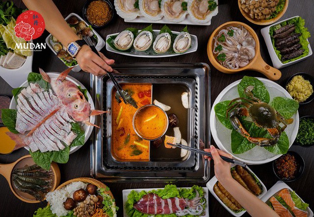 Ng&agrave;y mưa thử đi check-in ở nh&agrave; h&agrave;ng lẩu theo phong c&aacute;ch cổ trang xịn x&ograve; đất Đ&agrave; th&agrave;nh - Ảnh 8.
