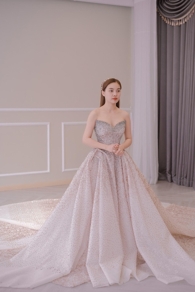 Sau Đông Nhi, Bảo Thy, đến lượt Giang Hồng Ngọc thử váy trước thềm đám cưới - Ảnh 7.