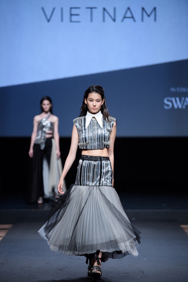 Nhà thiết kế Việt Nam đoạt giải cao trong cuộc thi Thiết kế thời trang châu Á tại Singapore - Ảnh 5.