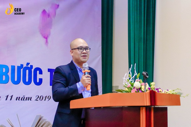 B&agrave;i ph&aacute;t biểu chạm đến tr&aacute;i tim sinh vi&ecirc;n của gi&aacute;m đốc trường Doanh Nh&acirc;n CEO Việt Nam - Ảnh 2.