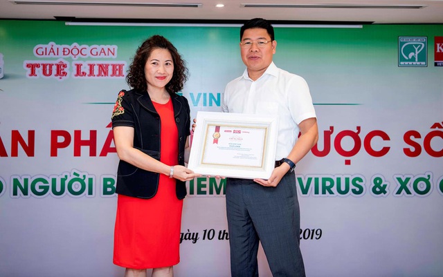 TPBVSK giải độc gan Tuệ Linh – vinh dự nhận giải thưởng sản phẩm thảo dược số 1 - Ảnh 2.