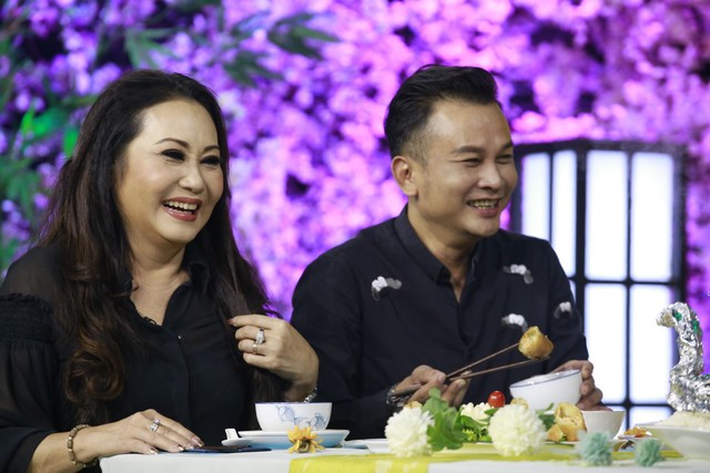 Trường Giang mải ăn đến &ldquo;bung c&uacute;c &aacute;o&rdquo; ở Thi&ecirc;n Đường Ẩm Thực - Ảnh 4.