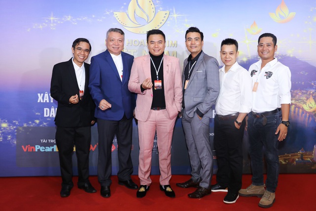 Đạo diễn Nhất Trung thắng giải Biên kịch xuất sắc nhất tại Liên hoan phim Việt Nam 2019 - Ảnh 1.