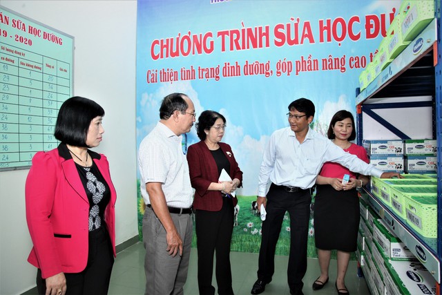 Thành phố Hồ Chí Minh chính thức khởi động chương trình Sữa học đường từ tháng 11/2019 - Ảnh 2.