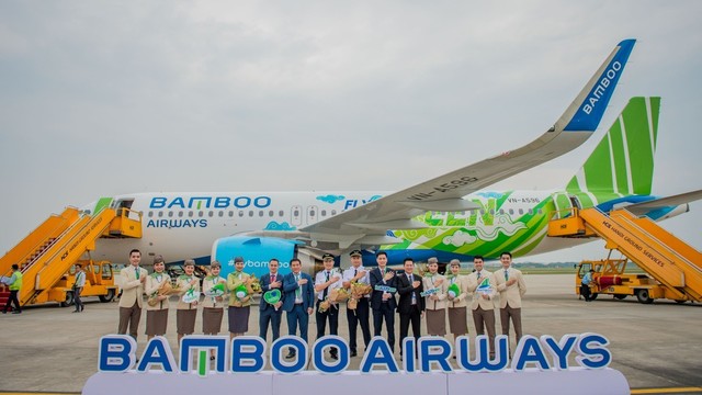 Bamboo Airways đón máy bay Airbus A320neo đầu tiên trong chiếc áo “Fly Green” ấn tượng - Ảnh 1.