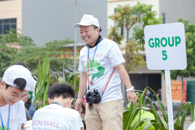 Hà Nội: Ngày hội trồng cây xanh tại trung tâm thương mại thu hút hàng ngàn người tham gia - Ảnh 6.