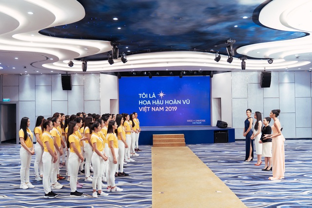 Nam Á Bank tư vấn kỹ năng xây dựng doanh nghiệp xã hội cho top 60 Hoa hậu Hoàn vũ Việt Nam 2019 - Ảnh 3.