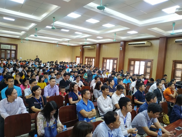 Đại học Khoa học Tự nhiên: Gần 1000 sinh viên hào hứng tham gia ngày hội hướng nghiệp 2019 - Ảnh 2.
