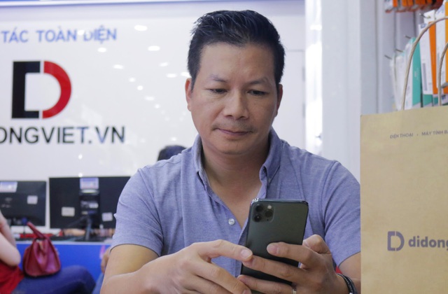 Samsung Galaxy A51: Màn hình tràn viền, 4 camera sau, đặt trước nhận nhiều ưu đãi tại Di Động Việt - Ảnh 4.