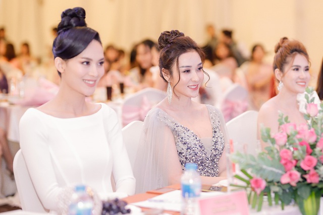 Gala CRD 2019 dạ tiệc hồng, tiệc tri &acirc;n kh&aacute;ch h&agrave;ng cuộc thi Miss CRD 2019 - Ảnh 2.