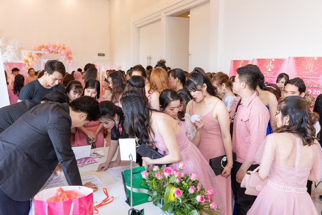 Gala CRD 2019 dạ tiệc hồng, tiệc tri ân khách hàng cuộc thi Miss CRD 2019 - Ảnh 9.