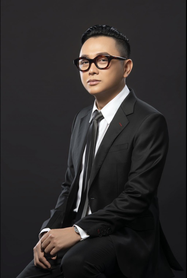 Điều đặc biệt trong show diễn duy nhất trong năm của NTK Nguyễn Công Trí tại Việt Nam - Ảnh 2.