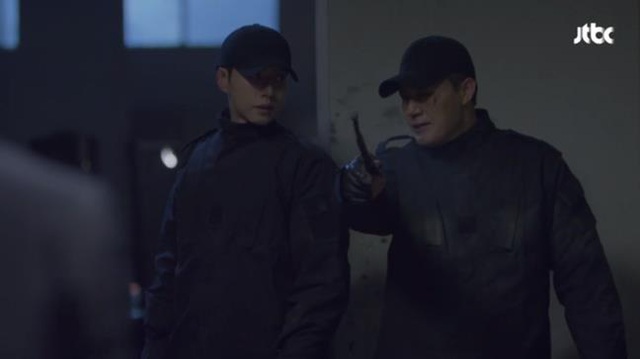Một đối một: Mỹ nữ “mắt bò” bị bắt cóc, Kim Seol Woo sẵn sàng lộ thân phận điệp viên cứu nàng - Ảnh 6.