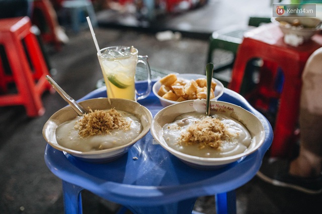Food tour phố cổ Hà Nội mùa đông: Top những món ăn vặt trời càng lạnh, ăn càng ngon! - Ảnh 3.