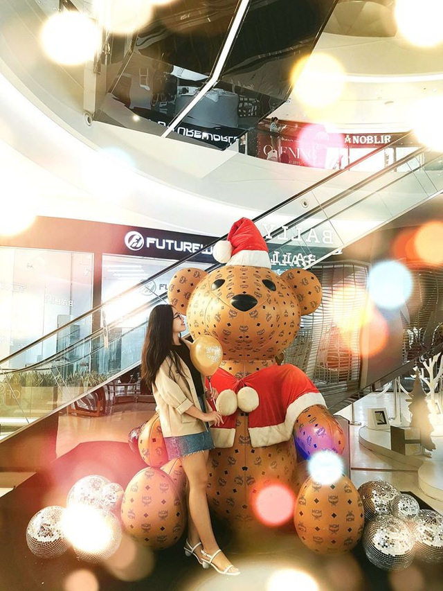 Giới trẻ h&agrave;o hứng check-in c&ugrave;ng MCM Giant Bear tại TTTM Crescent Mall quận 7 - Ảnh 3.
