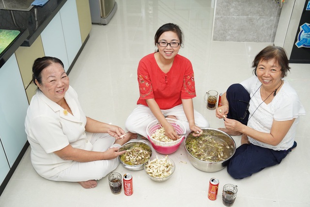 &ldquo;Kết th&acirc;n h&agrave;ng x&oacute;m&rdquo; g&acirc;y &ldquo;b&atilde;o&rdquo; mạng x&atilde; hội, Ốc Thanh V&acirc;n, Bảo Thanh h&aacute;o hức g&oacute;p vui - Ảnh 2.