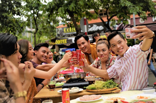 &ldquo;Kết th&acirc;n h&agrave;ng x&oacute;m&rdquo; g&acirc;y &ldquo;b&atilde;o&rdquo; mạng x&atilde; hội, Ốc Thanh V&acirc;n, Bảo Thanh h&aacute;o hức g&oacute;p vui - Ảnh 5.