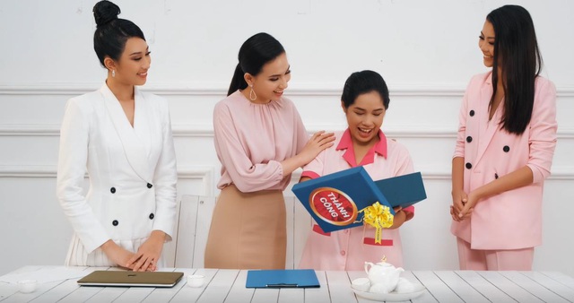 Miss Universe Vietnam 2019 tung MV ca nhạc cực cool trước thềm chung kết - Ảnh 2.