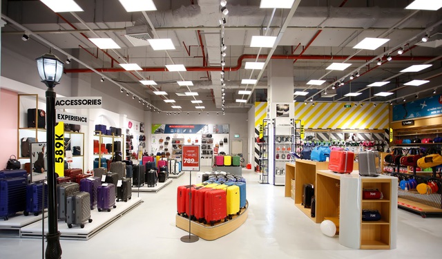 LUG mở Mega Store quy mô 789m2 lớn nhất tại AEON Hà Đông: rất nhiều sản phẩm hành lý quốc tế nổi tiếng, giá hợp lý - Ảnh 1.