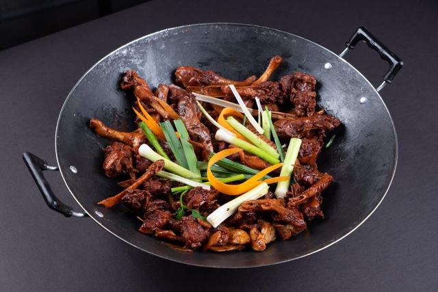 Khám phá món lẩu vịt khô Hồng Kông đặc biệt khiến dân sành ăn mê như điếu đổ - Ảnh 4.