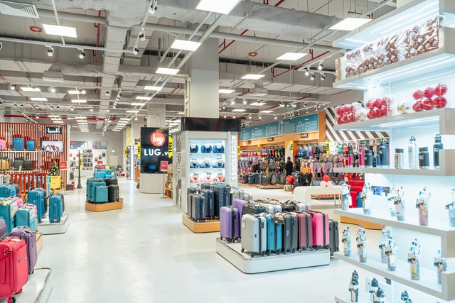 LUG mở Mega Store quy mô 789m2 lớn nhất tại AEON Hà Đông: rất nhiều sản phẩm hành lý quốc tế nổi tiếng, giá hợp lý - Ảnh 3.