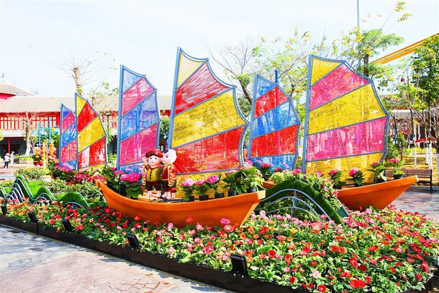 Giới trẻ đua nhau check-in trước những khuôn hình đẹp không tì vết tại Lễ hội hoa xuân Sun World Halong Complex - Ảnh 3.
