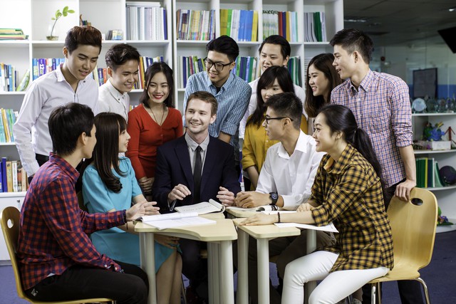 Ngập quà xuân, nâng trình Anh ngữ cùng trung tâm tiếng Anh Yola - Ảnh 2.