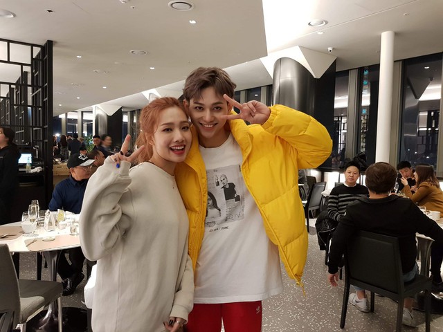 Roy khiến fan Việt vỡ &ograve;a khi cảm ơn bằng tiếng Việt tr&ecirc;n s&acirc;n khấu debut tại Seoul - Ảnh 1.