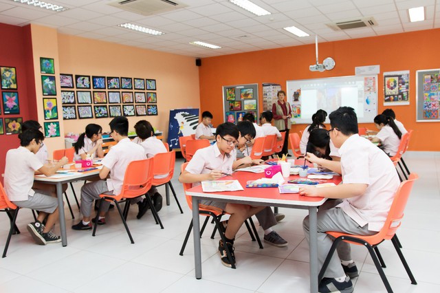 Zoom v&agrave;o bảng th&agrave;nh t&iacute;ch ấn tượng của HS trường Quốc tế Singapore: C&oacute; cả thủ khoa thế giới theo chuẩn khảo th&iacute; Cambridge - Ảnh 1.