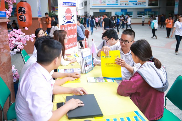 M&ugrave;a Tết qua đi, team 2k1 đ&atilde; l&agrave;m g&igrave; để sẵn s&agrave;ng v&agrave;o Đại học? - Ảnh 2.