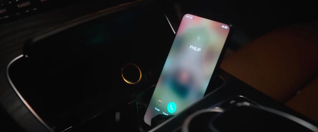 Chưa chính thức ra mắt, OPPO F11 Pro đã bất ngờ xuất hiện trong MV top trend mới nhất của Hương Giang - Ảnh 2.