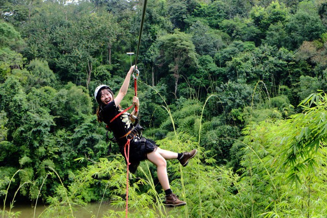 Đường trượt Zipline thử thách bậc nhất tại Madagui, bạn đã thử chưa? - Ảnh 1.