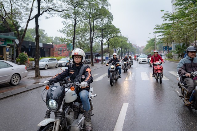 Ngắm dàn xế khủng Harley-Davidson cùng soái ca cool ngầu ngay trung tâm Hà Nội - Ảnh 5.