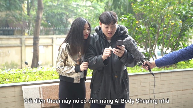 Giới trẻ &ldquo;h&aacute; hốc&rdquo; với chiếc điện thoại camera &ldquo;t&agrave;ng h&igrave;nh&rdquo; - Ảnh 4.